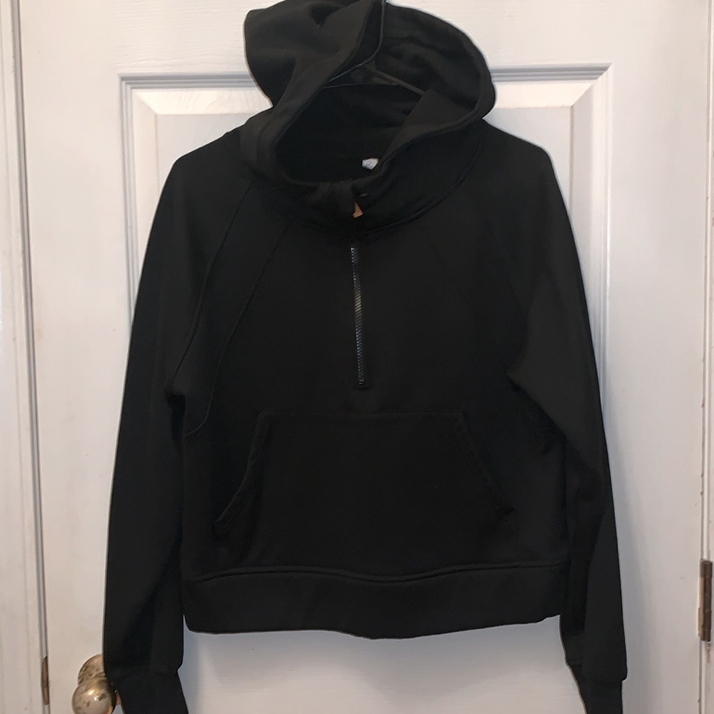 LASLULU Women’s Black Sweatshirt, size medium